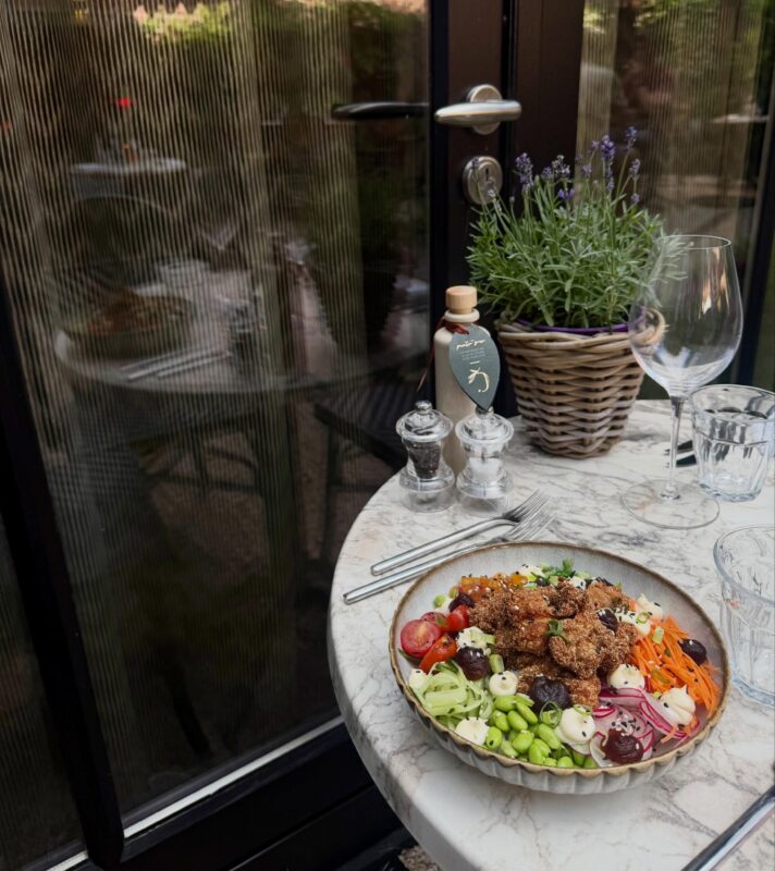 ✨𝐍𝐢𝐞𝐮𝐰𝐞 𝐬𝐩𝐞𝐜𝐢𝐚𝐥✨ 🥗 Poké bowl zalm óf Popcorn chicken Vers,...